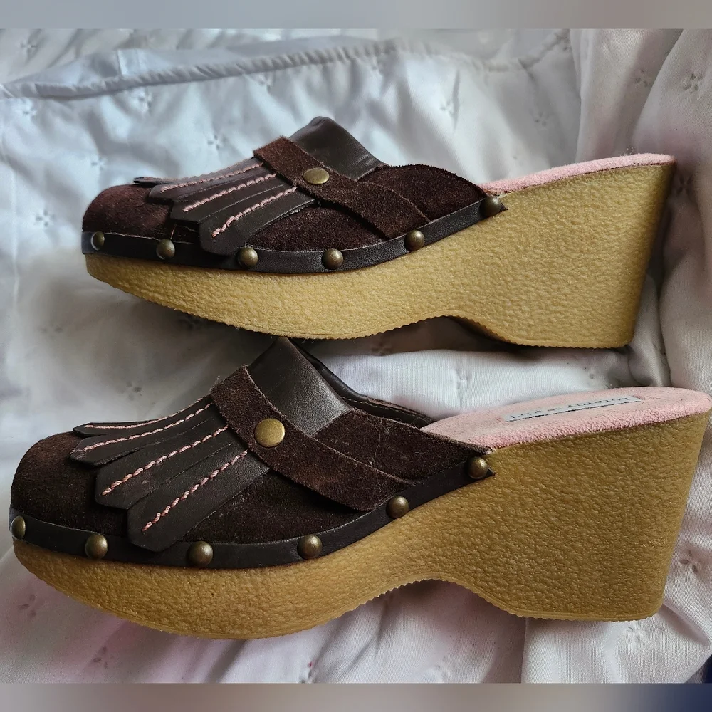 Tommy Girl WEDGES SIZE 8 NWOT PINK AND BROWN WITH BUBBLEGUM BOTTOMS SUPER CUTE🎀